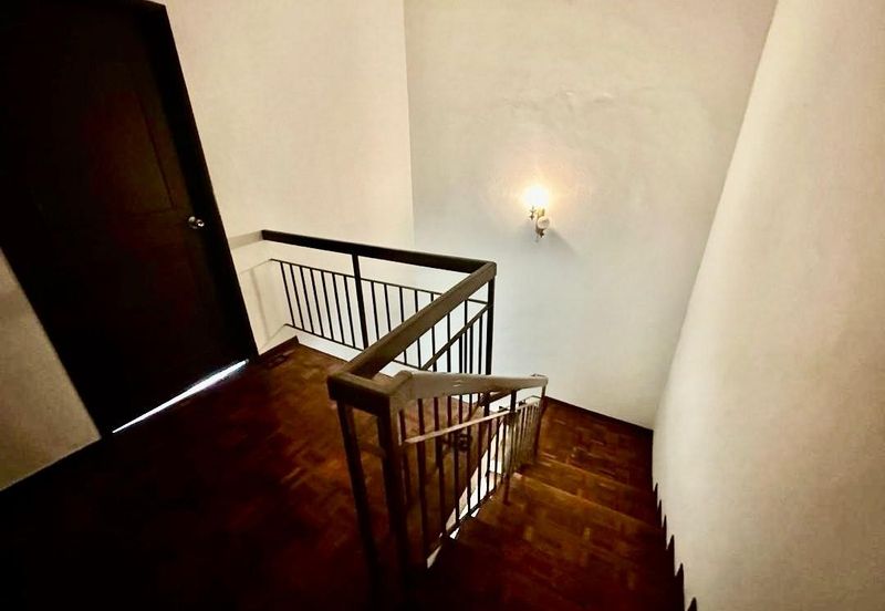 Kulai / Bandar Indahpura / Jalan Teratai / Double Storey Terrace House Original Unit 