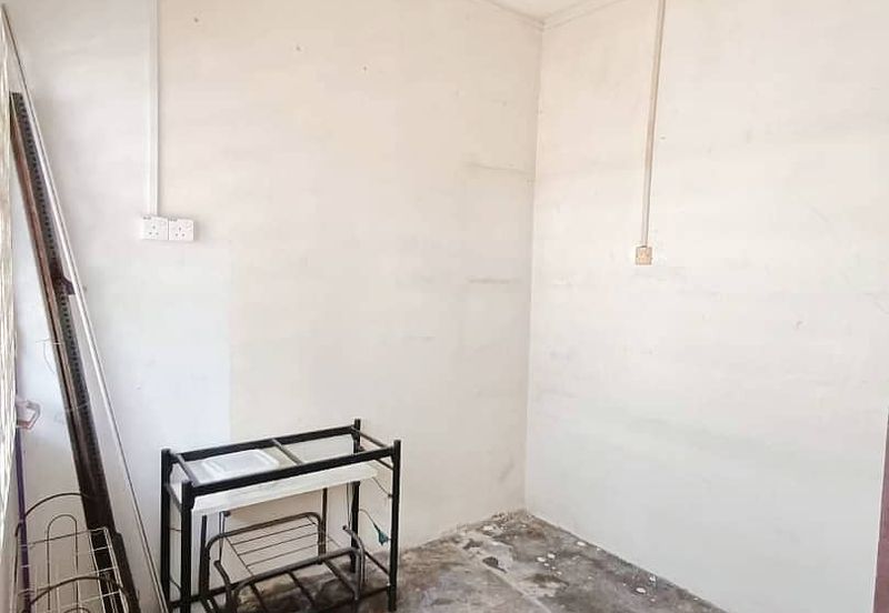 Kulai / Taman Kota Kulai / Jalan Saga / Double Storey Terrace House Original Unit 大古来城双层排楼出售