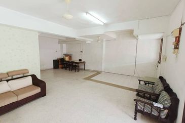 Kulai / Taman Kota Kulai / Jalan Saga / Double Storey Terrace House Original Unit 大古来城双层排楼出售