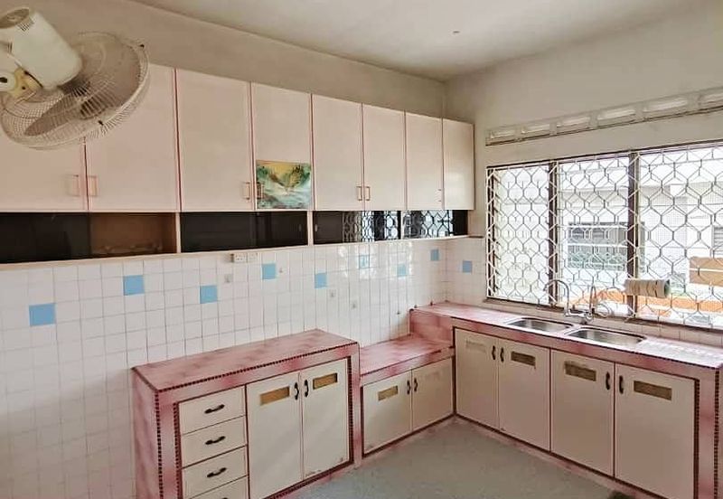 Kulai / Taman Kota Kulai / Jalan Saga / Double Storey Terrace House Original Unit 大古来城双层排楼出售