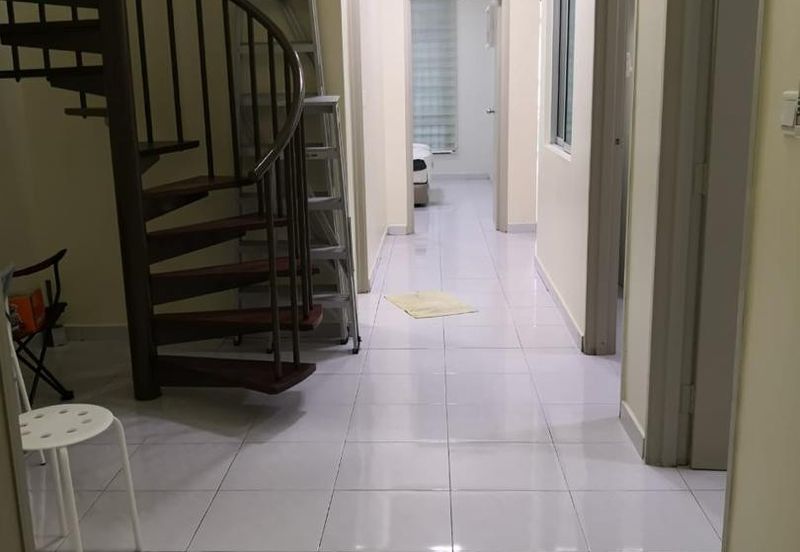 Kulai / Bandar Indahpura / Jalan Sena / 1.5 Storey Terrence House