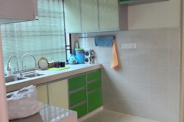 Kulai / Bandar Indahpura / Jalan Sena / 1.5 Storey Terrence House