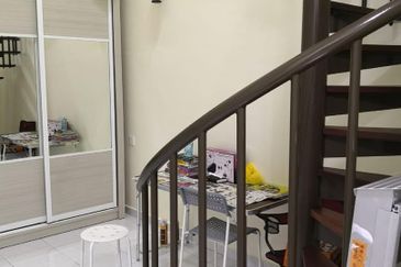 Kulai / Bandar Indahpura / Jalan Sena / 1.5 Storey Terrence House