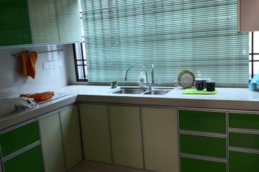 Kulai / Bandar Indahpura / Jalan Sena / 1.5 Storey Terrence House