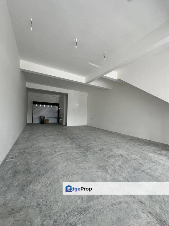 Iskandar Puteri / Taman, Persiaran Eko Botani / Eco boulevard 2 / 2 GF adjoining units, Johor, 