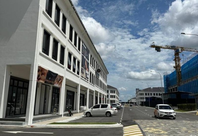 Iskandar Puteri / Taman, Persiaran Eko Botani / Eco boulevard 2 / 2 GF adjoining units