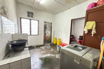 kulai / Kota Kulai / Jalan Nibong / Single Storey Terrace Corner Lot