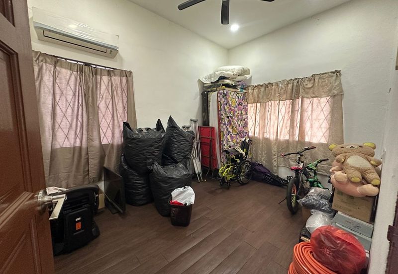 kulai / Kota Kulai / Jalan Nibong / Single Storey Terrace Corner Lot