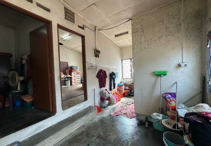 kulai / Kota Kulai / Jalan Nibong / Single Storey Terrace Corner Lot