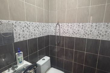 Senai / Jalan Senai Utama / Single Storey Terrace House 