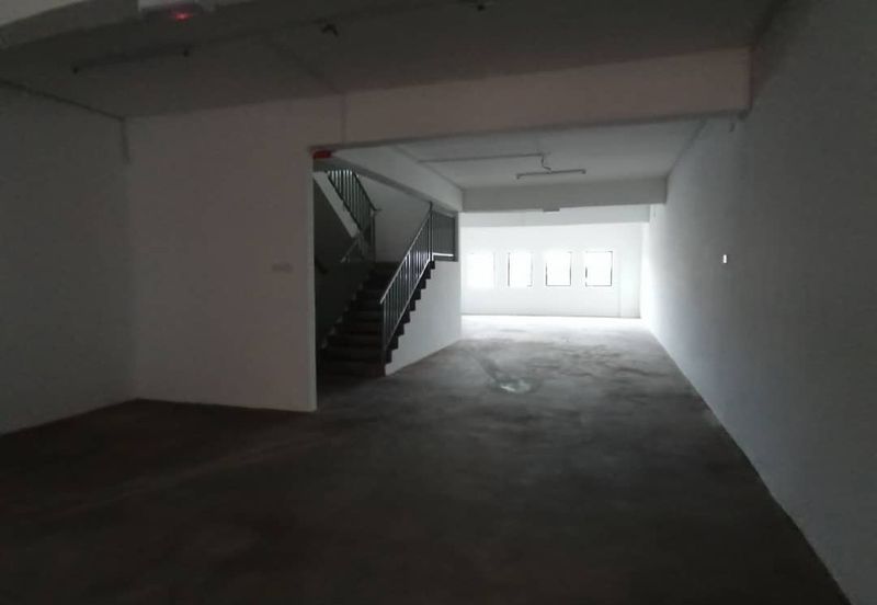 Kulai / Bandar Indahpura / Jalan Kenanga 29/9 - 4 Storey Shop Office