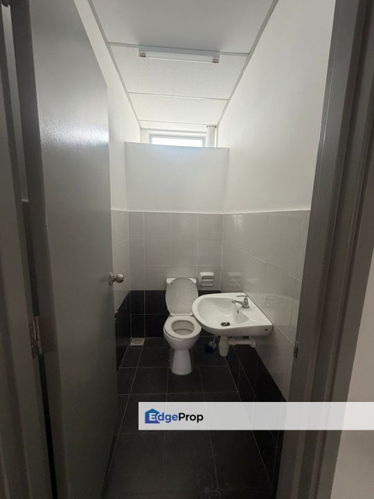 Kulai / Bandar Indahpura/ Jalan Kiambang (Food street )/ Double Storey Shoplot  , Johor, Kulai