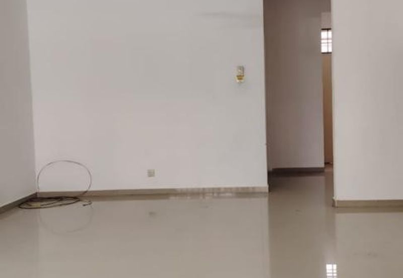 Skudai / Pulai Perdana / Double Storey Terrace House 