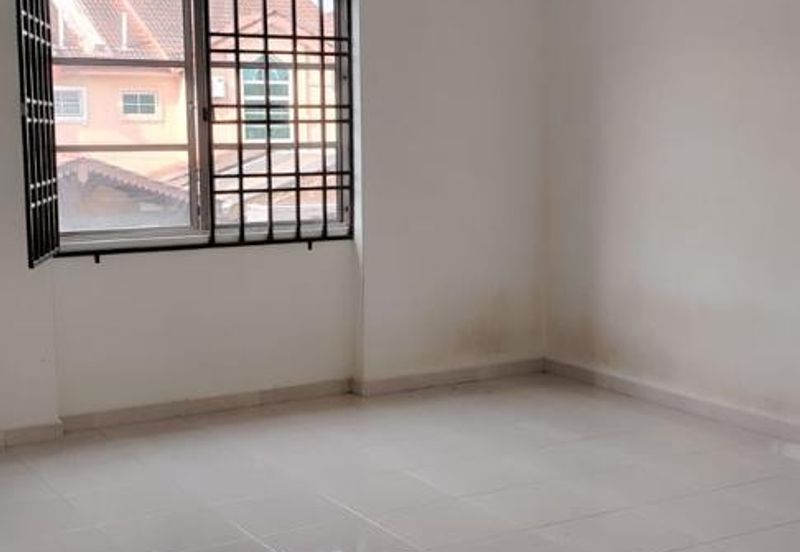 Skudai / Pulai Perdana / Double Storey Terrace House 
