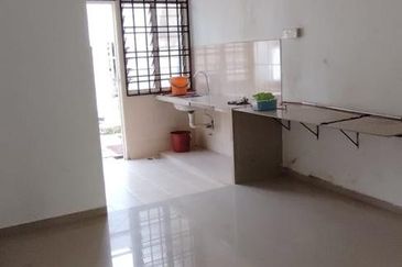 Skudai / Pulai Perdana / Double Storey Terrace House 