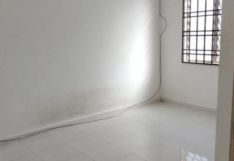 Skudai / Pulai Perdana / Double Storey Terrace House 