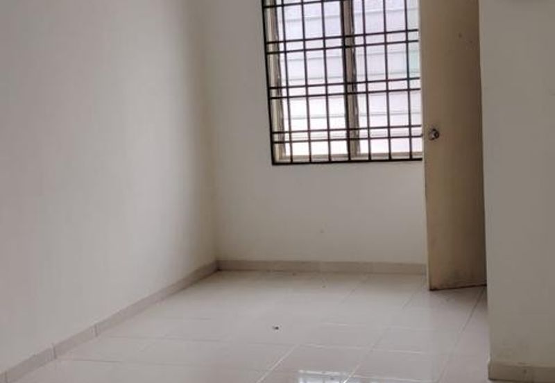 Skudai / Pulai Perdana / Double Storey Terrace House 