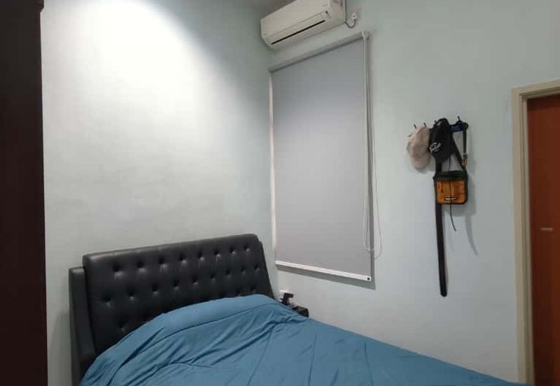 Kulai / Bandar Putra / Jalan Merpati / Double Storey House 