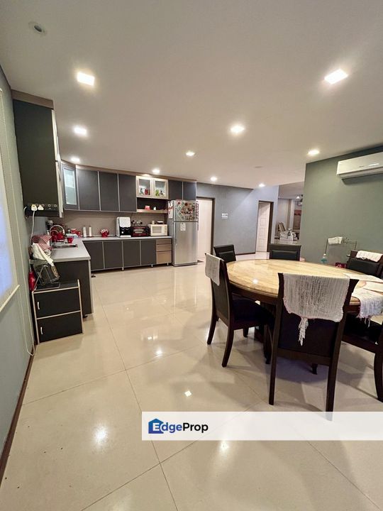 Kulai / Bandar Putra / IOI Palm Villa Gate B / Double Storey Bungalow, Johor, Kulai