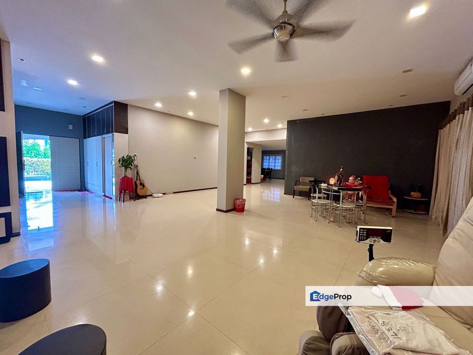 Kulai / Bandar Putra / IOI Palm Villa Gate B / Double Storey Bungalow, Johor, Kulai