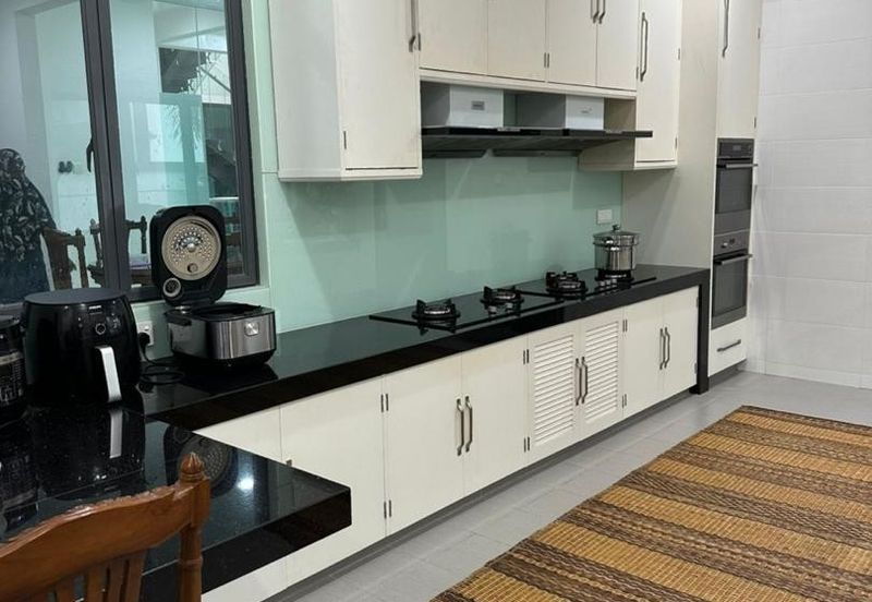 Kulai / Bandar Putra/ IOI Palm Villa / Double Storey Bungalow 