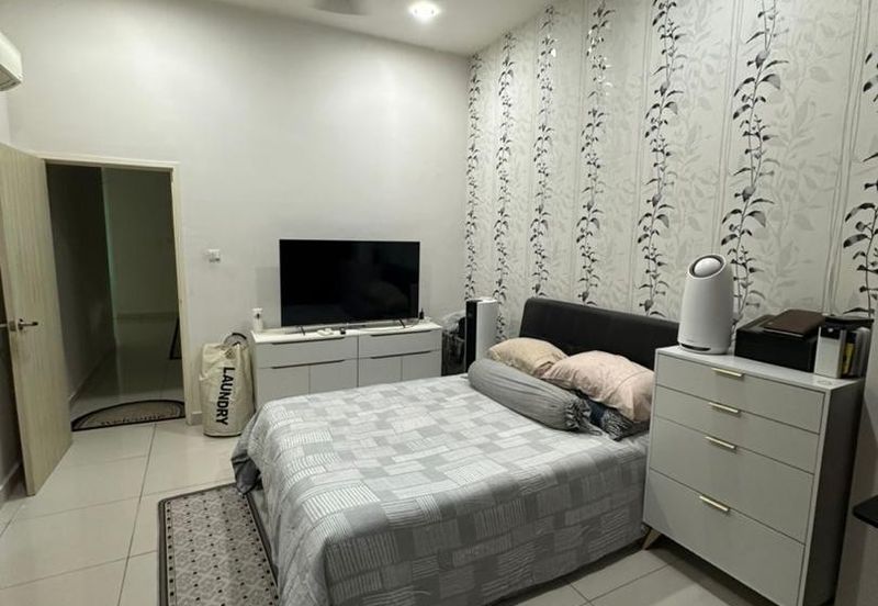 Kulai / Bandar Putra/ IOI Palm Villa / Double Storey Bungalow 