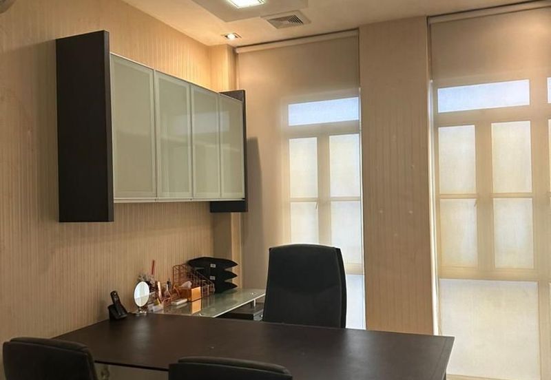 Tampoi / Bandar Baru Uda  / Jalan Padi Emas 6/2  - Double Storey Shoplot