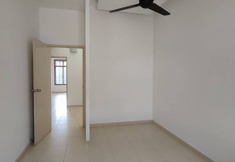Skudai / Kangkar Pula / Sri Pulai Perdana 2 / Double Storey House Good Condition