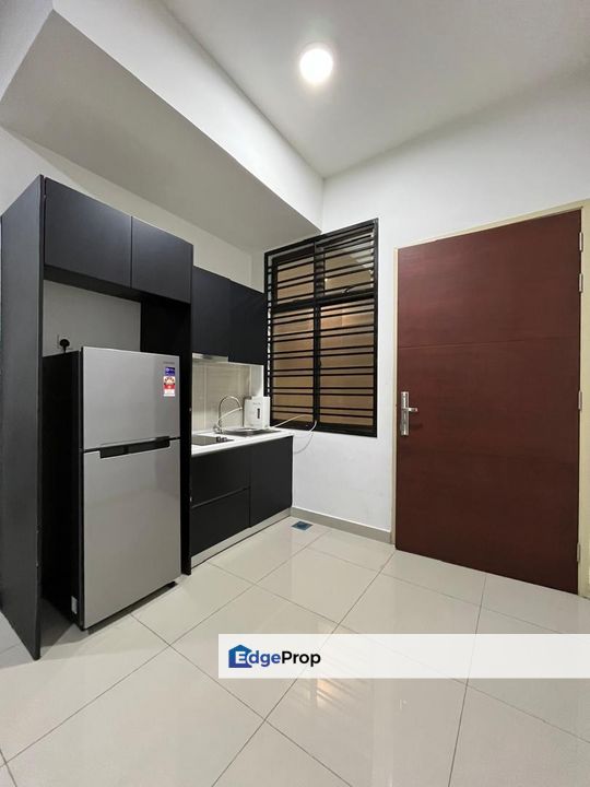 JB Taman Mount Austin / Palazio Studio , Johor, Johor Bahru