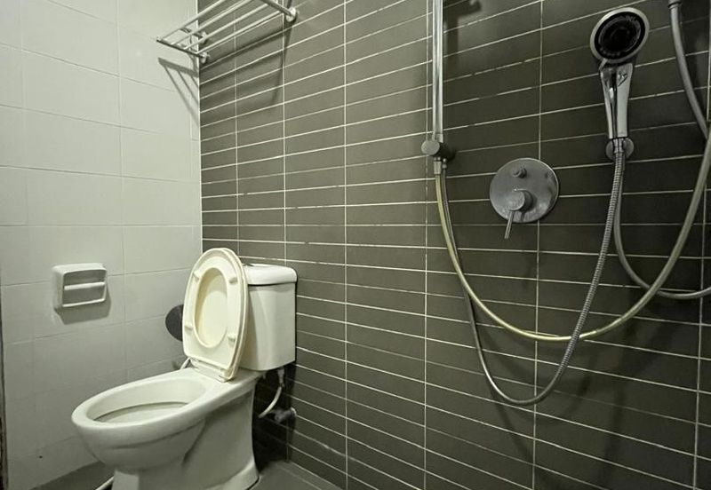 JB Taman Mount Austin / Palazio Studio 