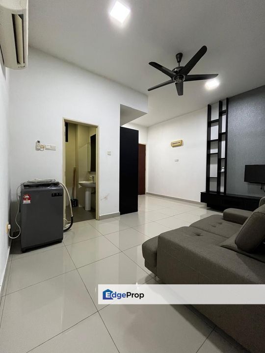 JB Taman Mount Austin / Palazio Studio , Johor, Johor Bahru