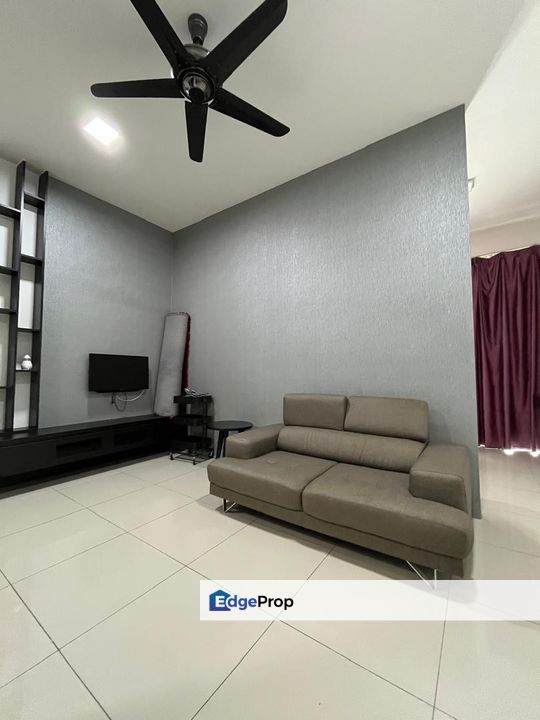 JB Taman Mount Austin / Palazio Studio , Johor, Johor Bahru