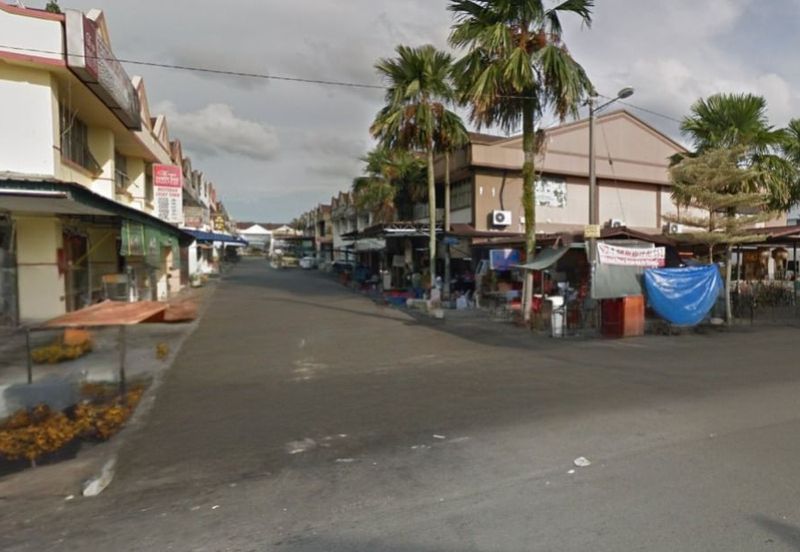 Skudai/ Taman Universiti / Jalan Kebudayaan 12 - Double Storey Shop Lot / 2 Adjoining Shop