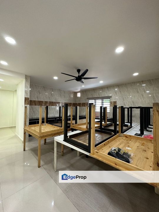 Kulai / Taman Desa Baiduri / Double Storey Semi Detached , Johor, Kulai