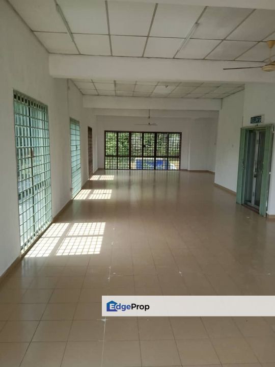 Kulai / Taman Harmoni - 2 Storey Shoplot End lot , Johor, Kulai