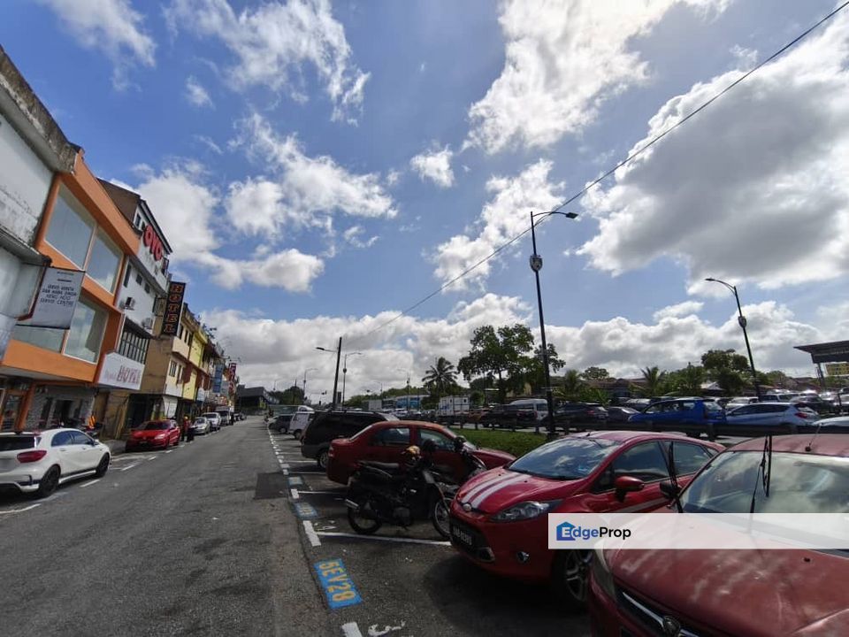Skudai / Taman Skudai Baru / Jalan Ronggeng 12 / Three Storey Shop Office , Johor, Skudai