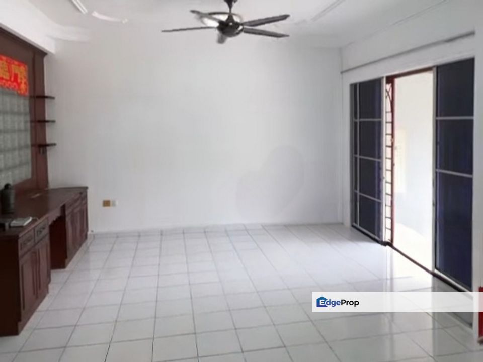 Tamam Putri Kulai Double Storey Terrence House Unblock View Sri Putri Kulai 7@Kulai, Johor, Kulai