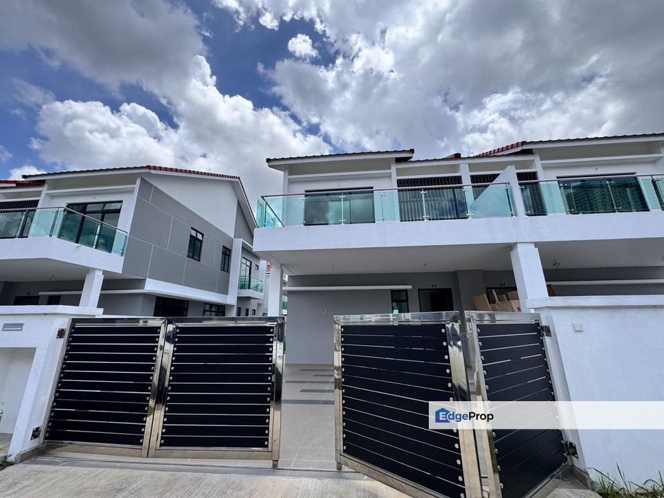 Taman Mount Austin 2 Storey Cluster House Special Edition Jalan Mutiara Emas 2/2D JB, Johor, Johor Bahru