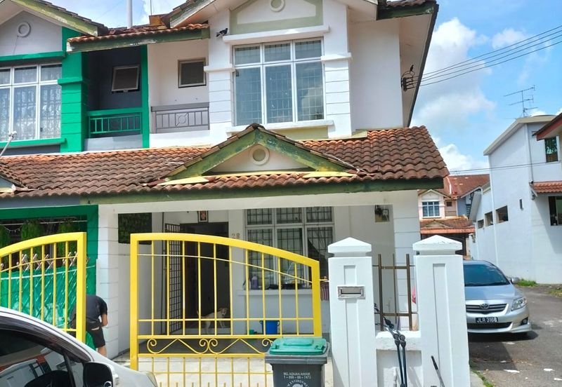 Skudai /Taman Sri pulai perdana /Double Storey Terrace House endlot-facing playgrounds