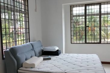 Skudai /Taman Sri pulai perdana /Double Storey Terrace House endlot-facing playgrounds