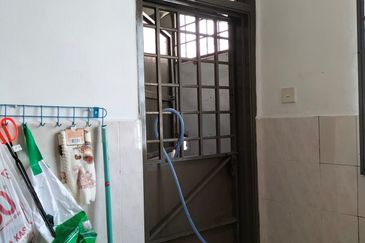 Skudai /Taman Sri pulai perdana /Double Storey Terrace House endlot-facing playgrounds