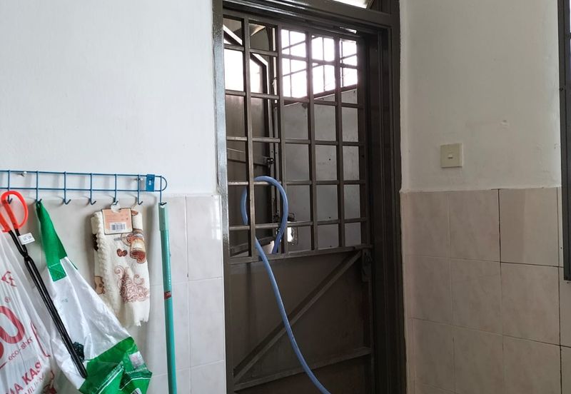 Skudai /Taman Sri pulai perdana /Double Storey Terrace House endlot-facing playgrounds