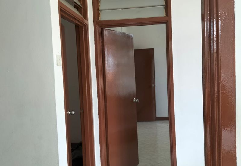 Skudai /Taman Sri pulai perdana /Double Storey Terrace House endlot-facing playgrounds