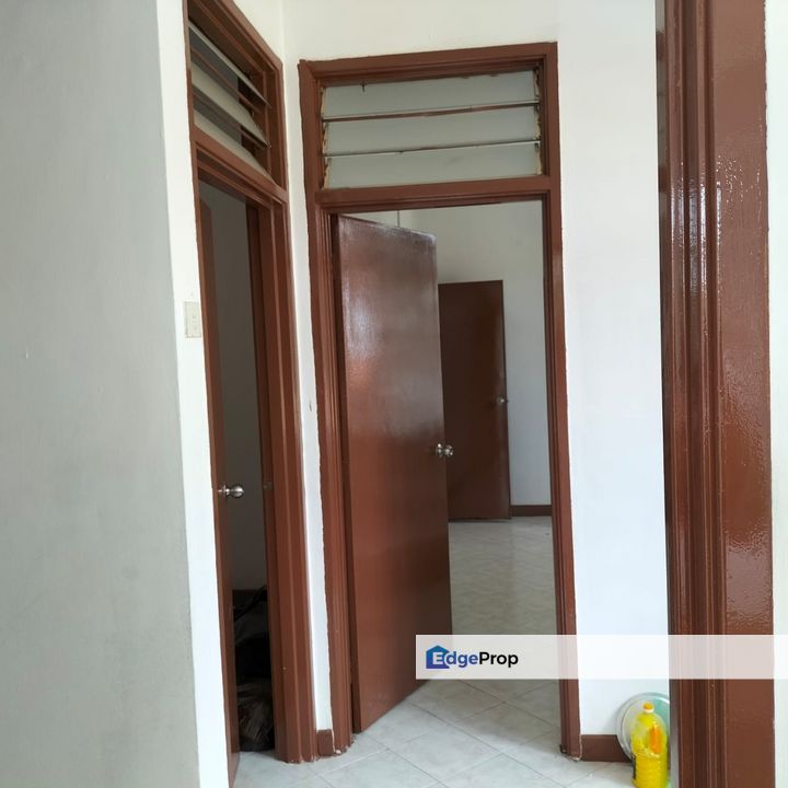 Skudai /Taman Sri pulai perdana /Double Storey Terrace House endlot-facing playgrounds, Johor, Kangkar Pulai