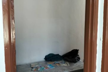 Skudai /Taman Sri pulai perdana /Double Storey Terrace House endlot-facing playgrounds