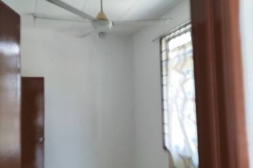 Skudai /Taman Sri pulai perdana /Double Storey Terrace House endlot-facing playgrounds