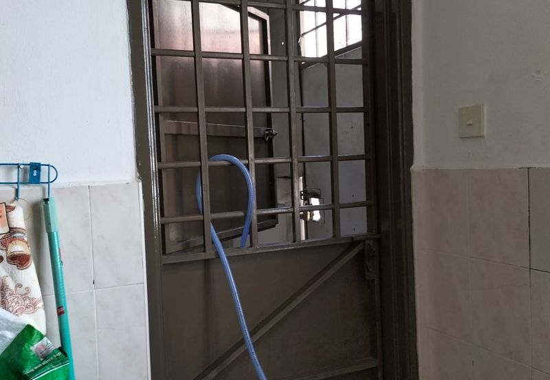 Skudai /Taman Sri pulai perdana /Double Storey Terrace House endlot-facing playgrounds