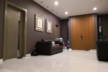 Johor Bahru Taman Molek Ponderosa Villa Double Storey Bungalow with swimming pool