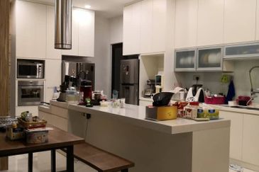 Johor Bahru Taman Molek Ponderosa Villa Double Storey Bungalow with swimming pool