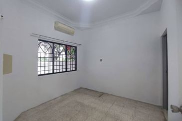 Kulai Taman Putri Kulai Single Storey Terrace House  Unblock View